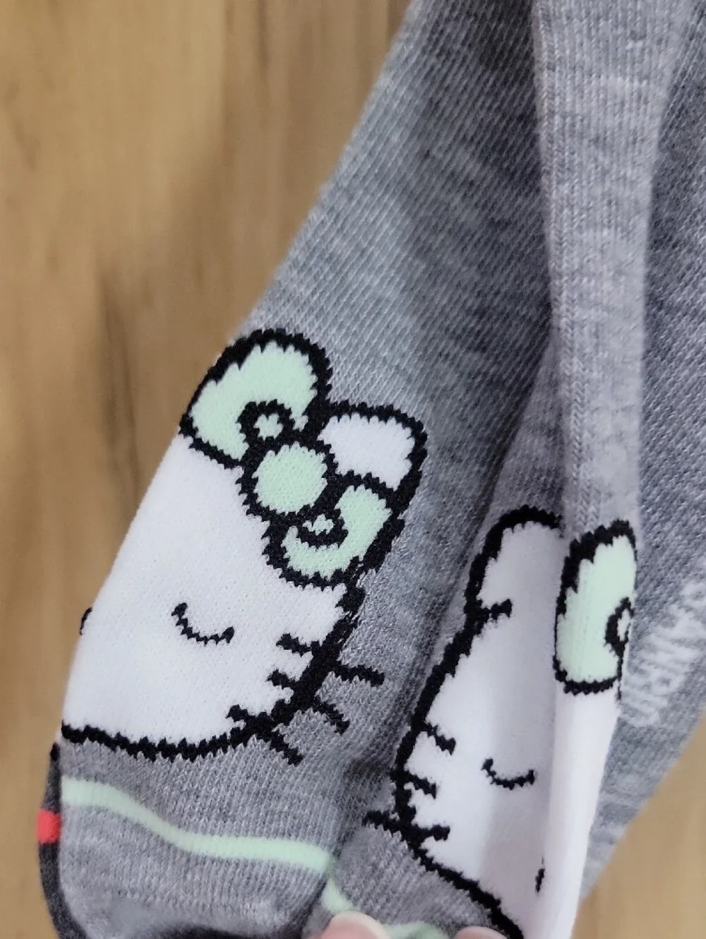 Hello Kitty Grey Ankle Socks with Pastel Pink & Blue Accents (5 Pairs)